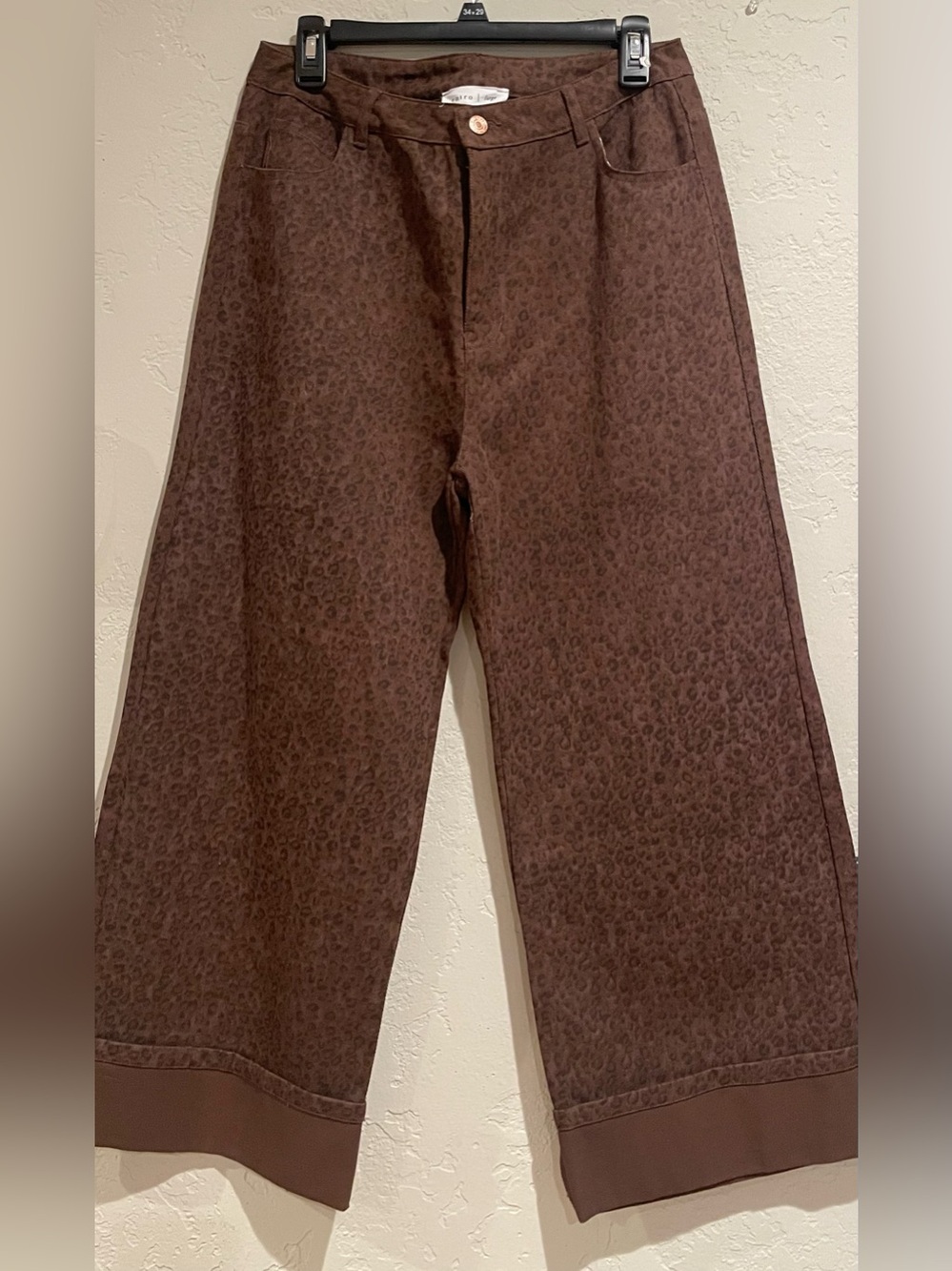ETRO Brown Leopard Print Wide Crop Leg Jeans Size L- W 15, Rise 12, Inseam 24